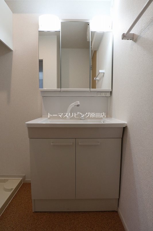 洗面設備　101号室写真