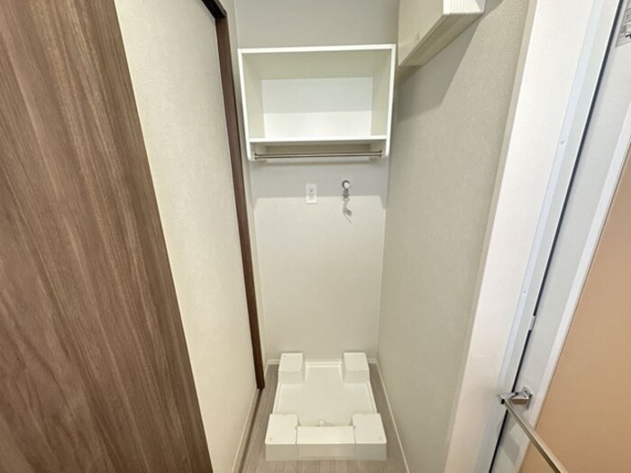 玄関　洗濯機置き場