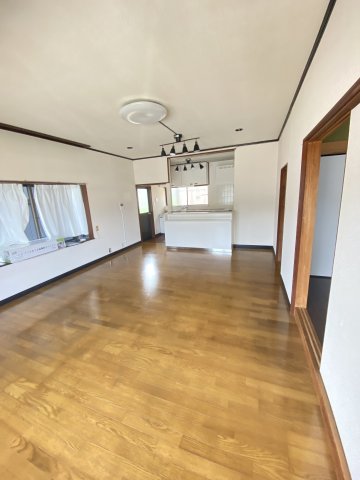 ＪＲ山口線 矢原駅 徒歩21分 2階建 築44年の居間写真