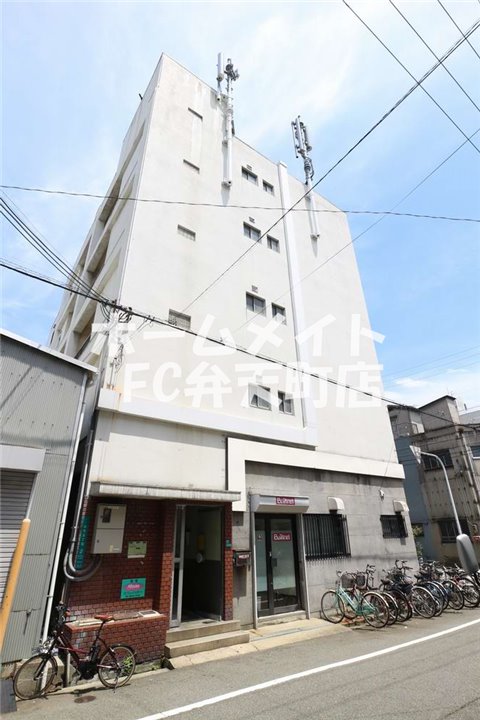 建物外観　落ち着いた雰囲気の外観です