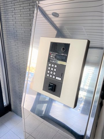 その他　オートロック付きです