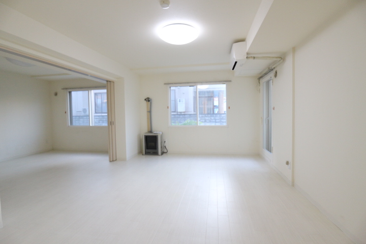 居室・リビング　広々としたリビングです♪