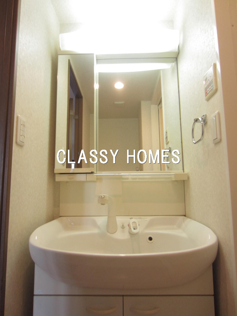 洗面設備　2003年竣工 アーマックス大井町：洗面台