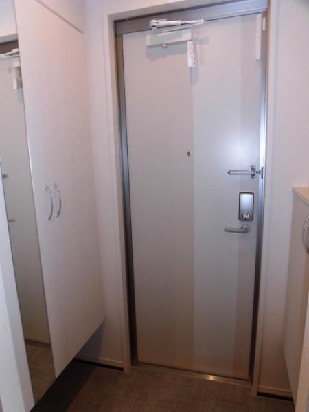 玄関　※現況優先となります。