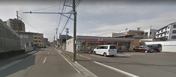 コンビニ　セブンイレブン宮崎江平東通り店（コンビニ）まで417m