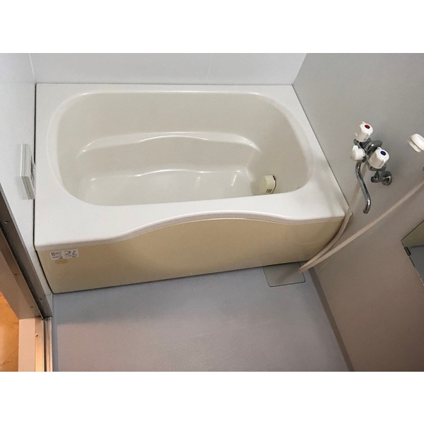 バス・シャワールーム　シンプルで機能的なユニットバスです！