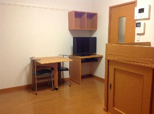 居室・リビング　家具・家電付き