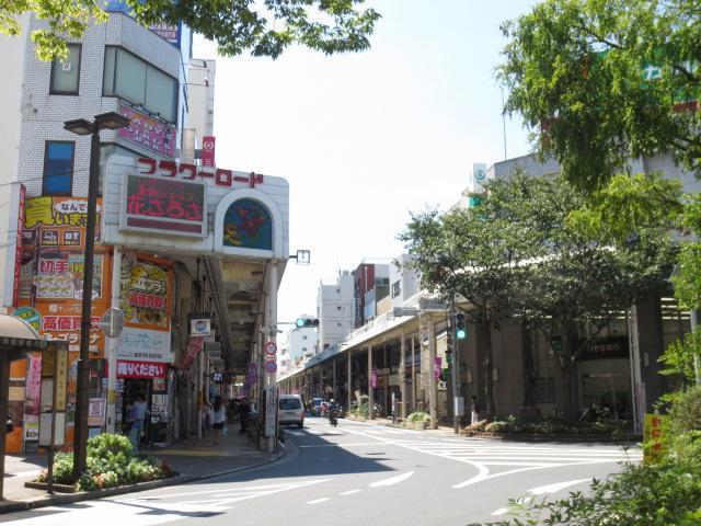 その他　小岩駅南口のフラワーロード商店街です