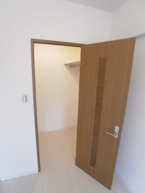 収納　★たっぷりウォークインクローゼット★