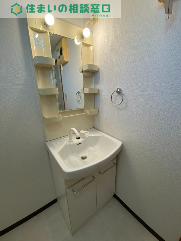 洗面設備　同型