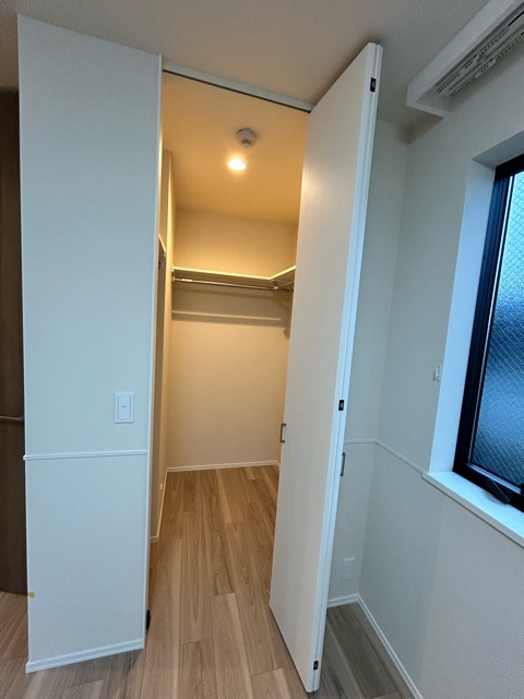 収納　ウォークインクローゼット