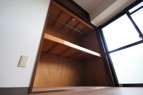 収納　※別部屋の写真です