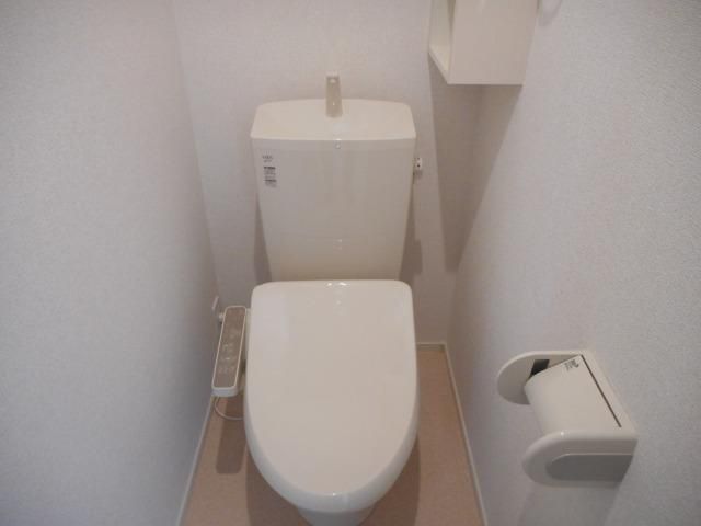 トイレ　★温水洗浄便座完備★