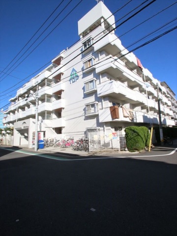 建物外観　安心・安全の鉄筋コンクリート造♪