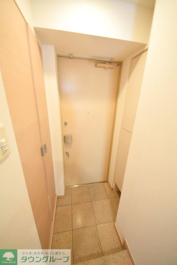 玄関　※別部屋参考写真