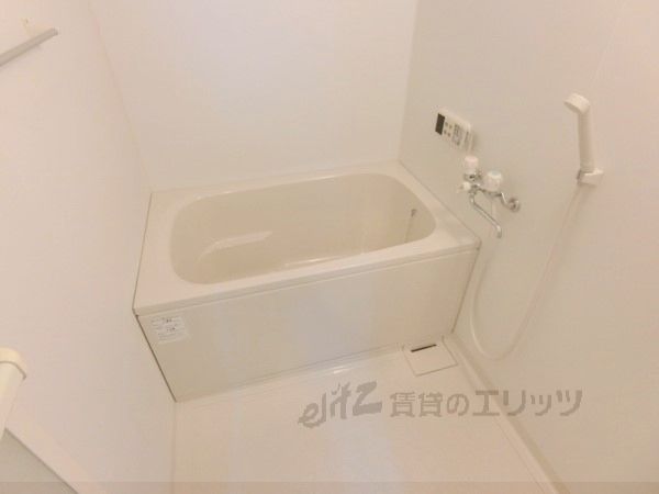 バス・シャワールーム　風呂