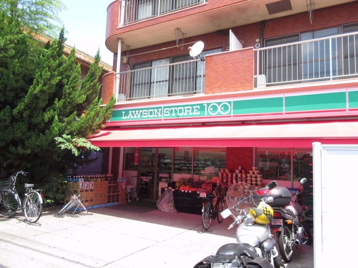 コンビニ　ローソンストア100 LS新高島平店（コンビニ）まで110m