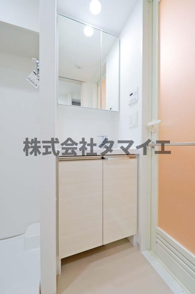 洗面設備　おしゃれな内装です