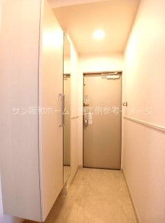 玄関　同メーカー施工例参考イメージ画像