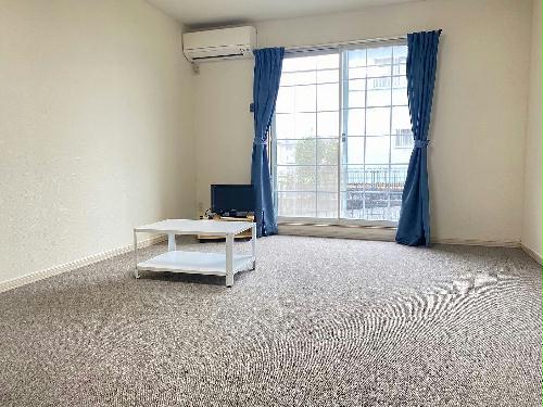 居室・リビング　お部屋によって家電のメーカー等が異なります