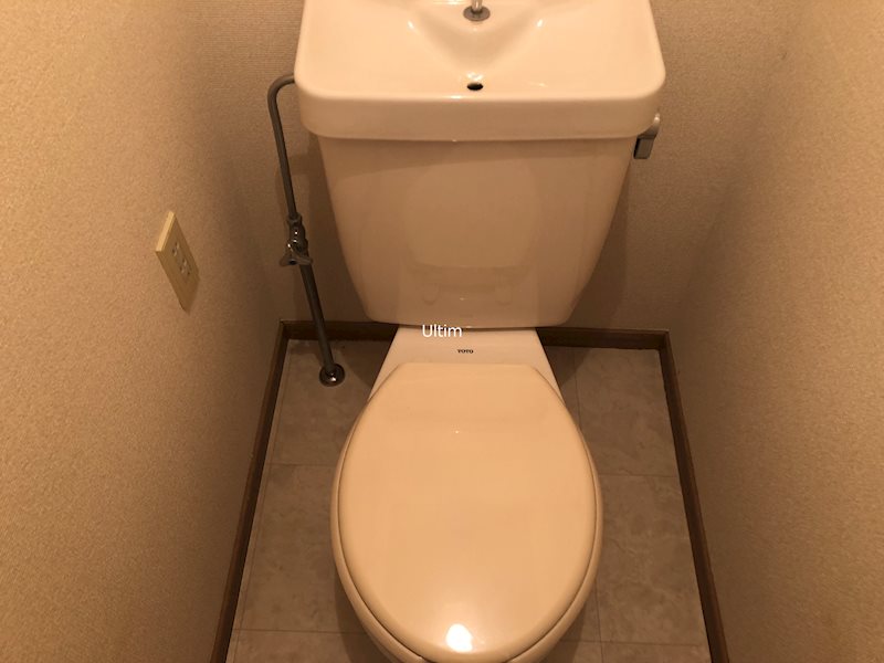 トイレ　新設前の写真です