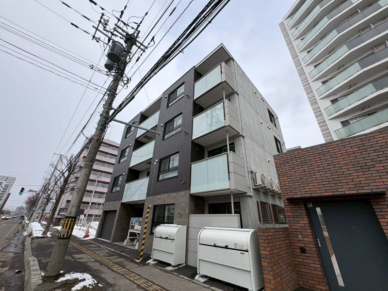 建物外観　札幌市中央区北３条西「Ｖｅｒｄｅ　ＭＡＲＵＹＡＭＡ」