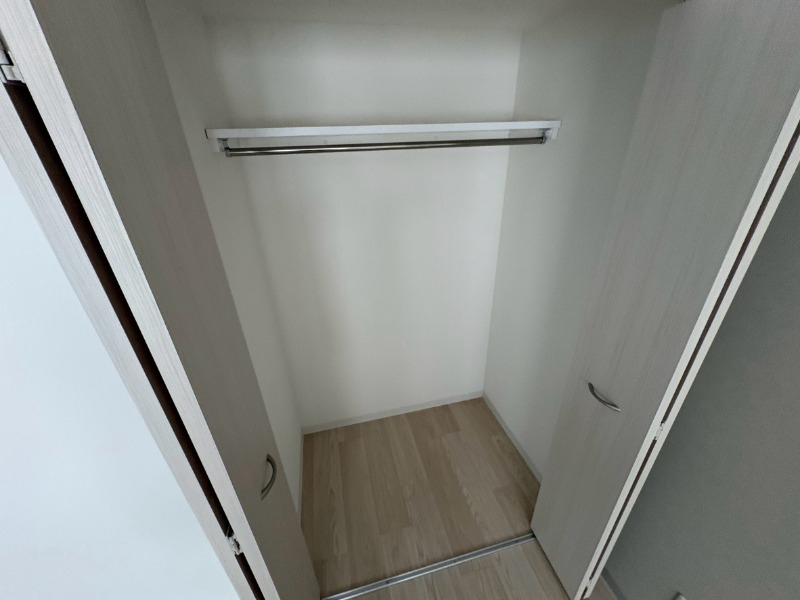 収納　洋室にはクローゼットがあるのですっきり片付きそうです。