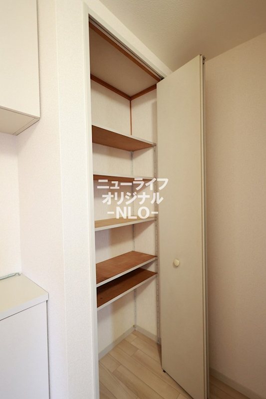 その他　玄関ホール収納