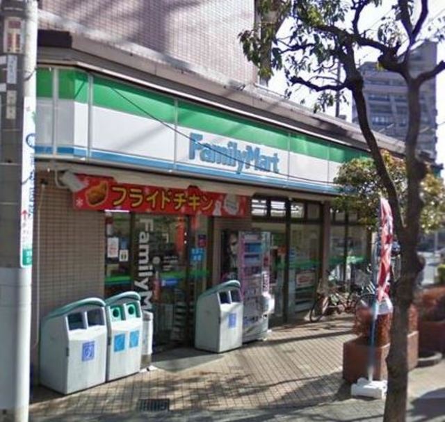 コンビニ　ファミリーマート芝二丁目店（コンビニ）まで40m