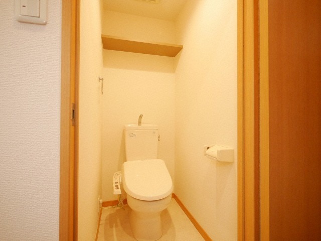 トイレ　別号室