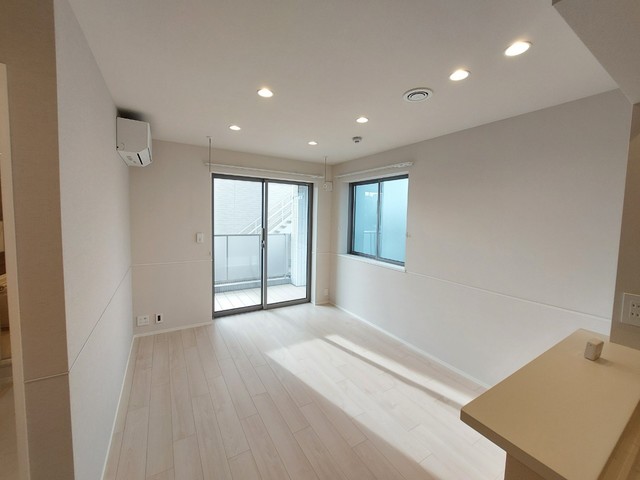 居室・リビング　★キレイなフローリングのお部屋です★