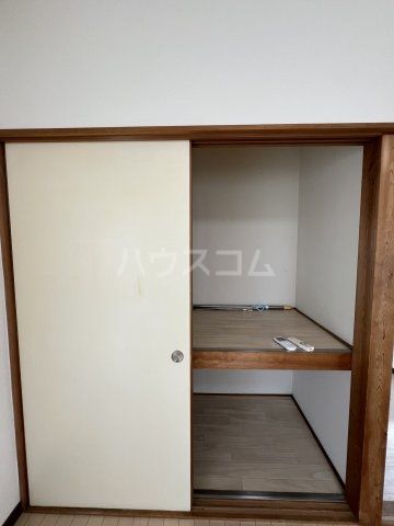 エクレールIVの内装写真