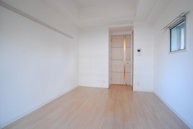 プレサンス難波元町の居間写真