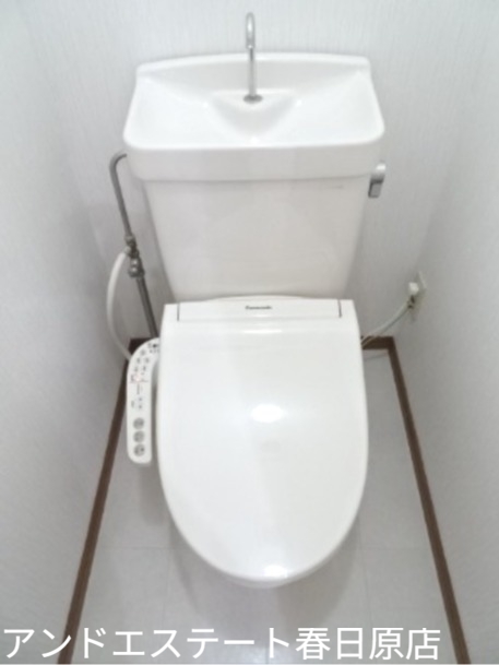 西鉄天神大牟田線 都府楼前駅 徒歩16分 2階建 築34年のトイレ写真
