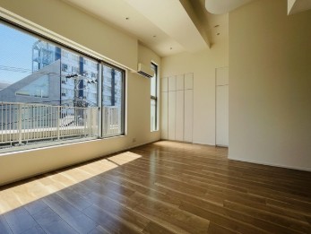 SAKAE PLANETIの居間写真