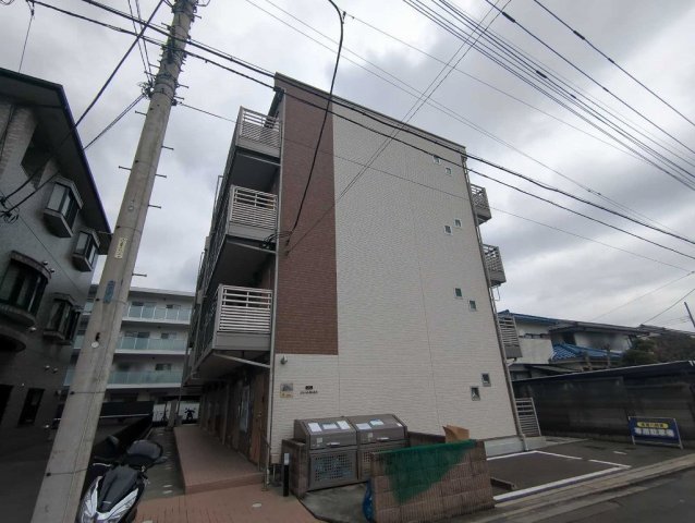 ＪＲ中央線 西八王子駅 徒歩11分 4階建 築11年の外観写真