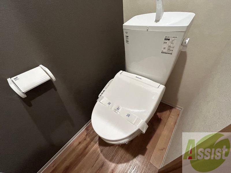 地下鉄東西線 菊水駅 徒歩7分 8階建 築4年のトイレ写真