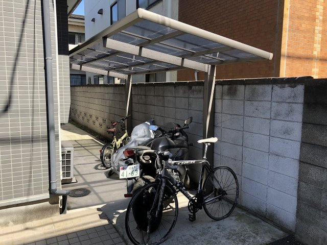 ＪＲ総武線 本八幡駅 徒歩8分 2階建 築31年の外観写真