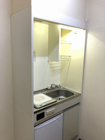 ＪＲ総武線 本八幡駅 徒歩8分 2階建 築31年のキッチン写真