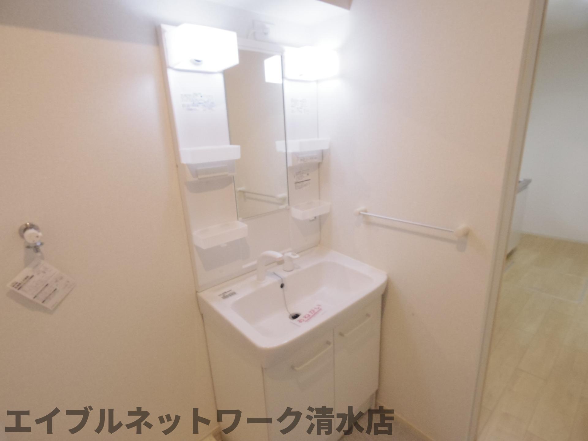 洗面設備　同物件同タイプ