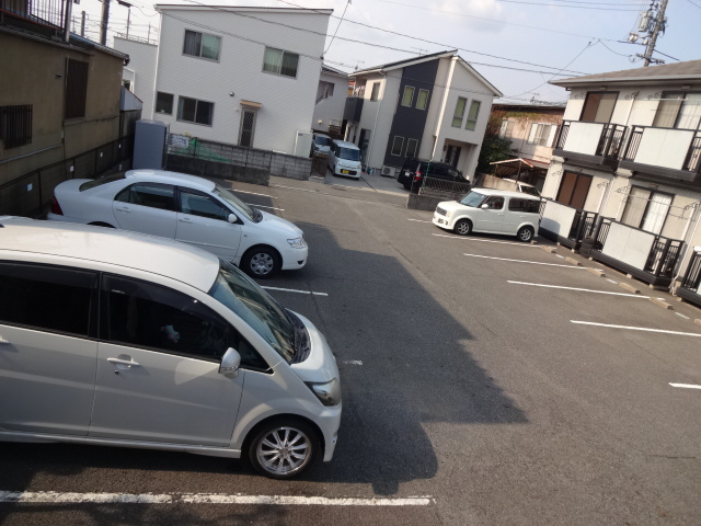 【ジュネス千日Aの駐車場】