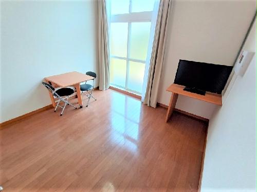 居室・リビング　家電・家具付きのお部屋です。