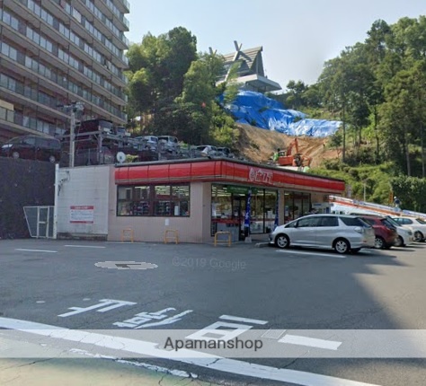 コンビニ　ポプラ（コンビニ）まで678m