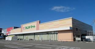 スーパー　フレンドマート野々市店（スーパー）まで717m