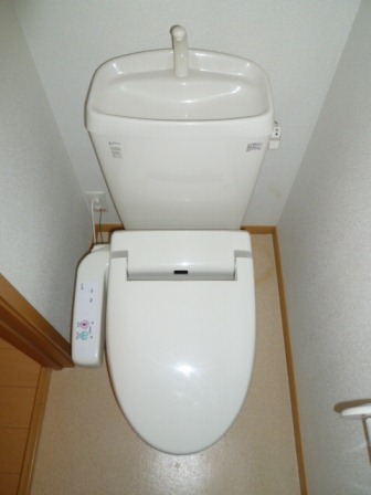 【伊勢市下野町のアパートのトイレ】