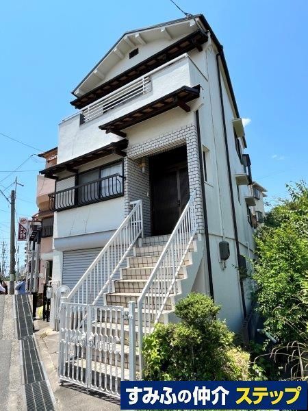 箕面市石丸２丁目貸家の建物外観