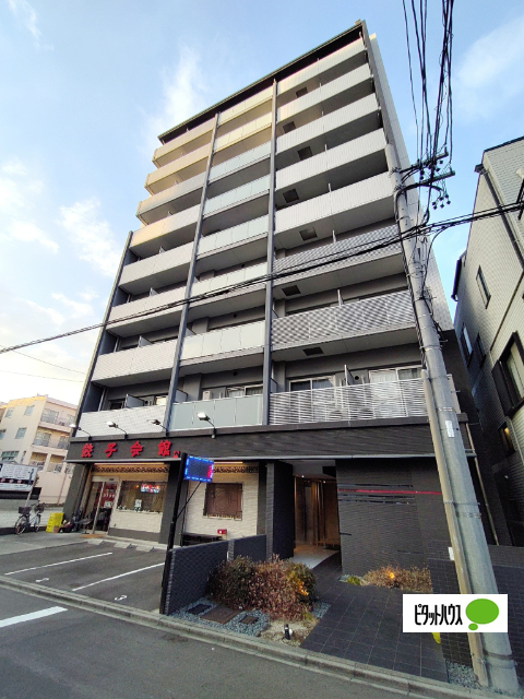 名古屋市北区田幡のマンションの建物外観