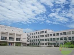 【シャングリラ大和町の小学校】