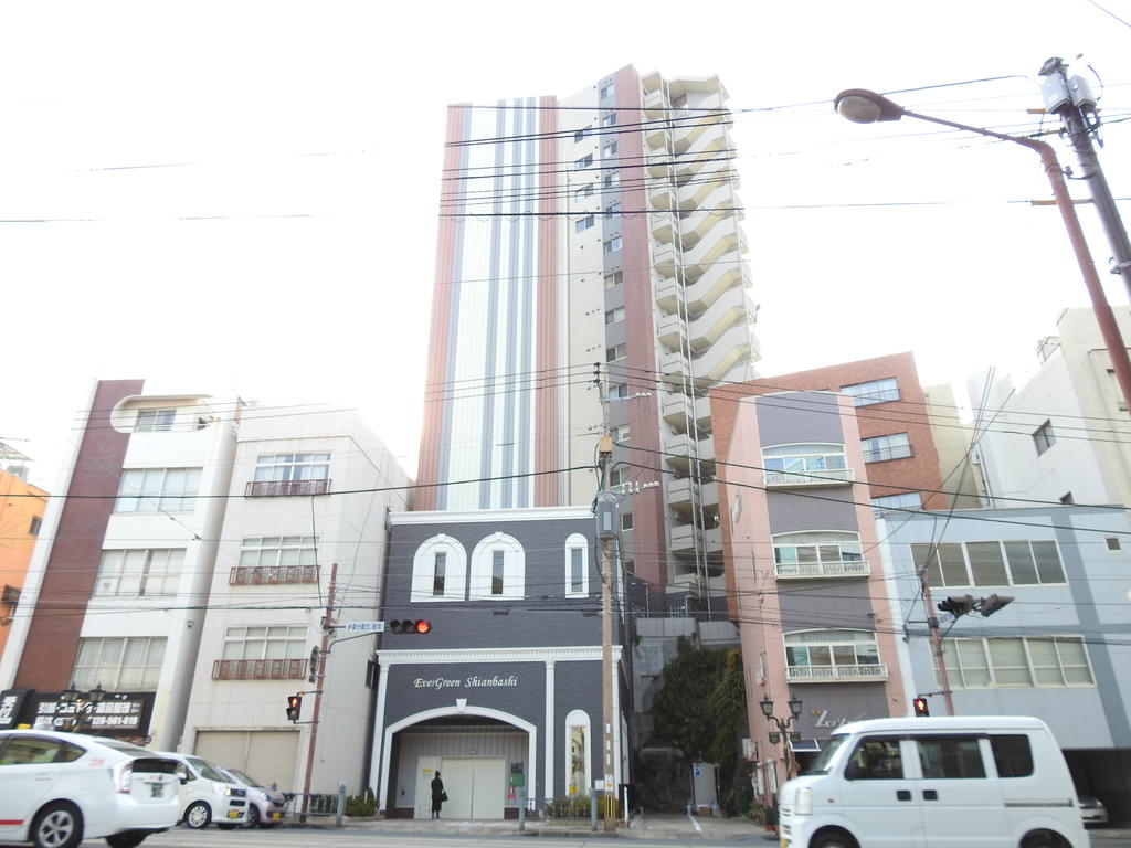 長崎市丸山町のマンションの建物外観