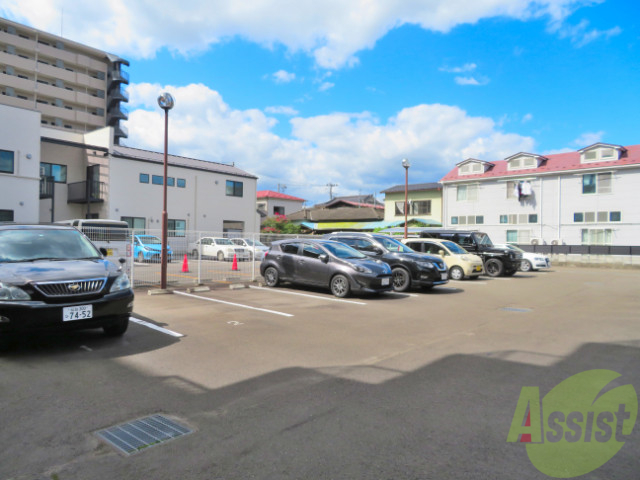 【仙台市青葉区八幡のマンションの駐車場】